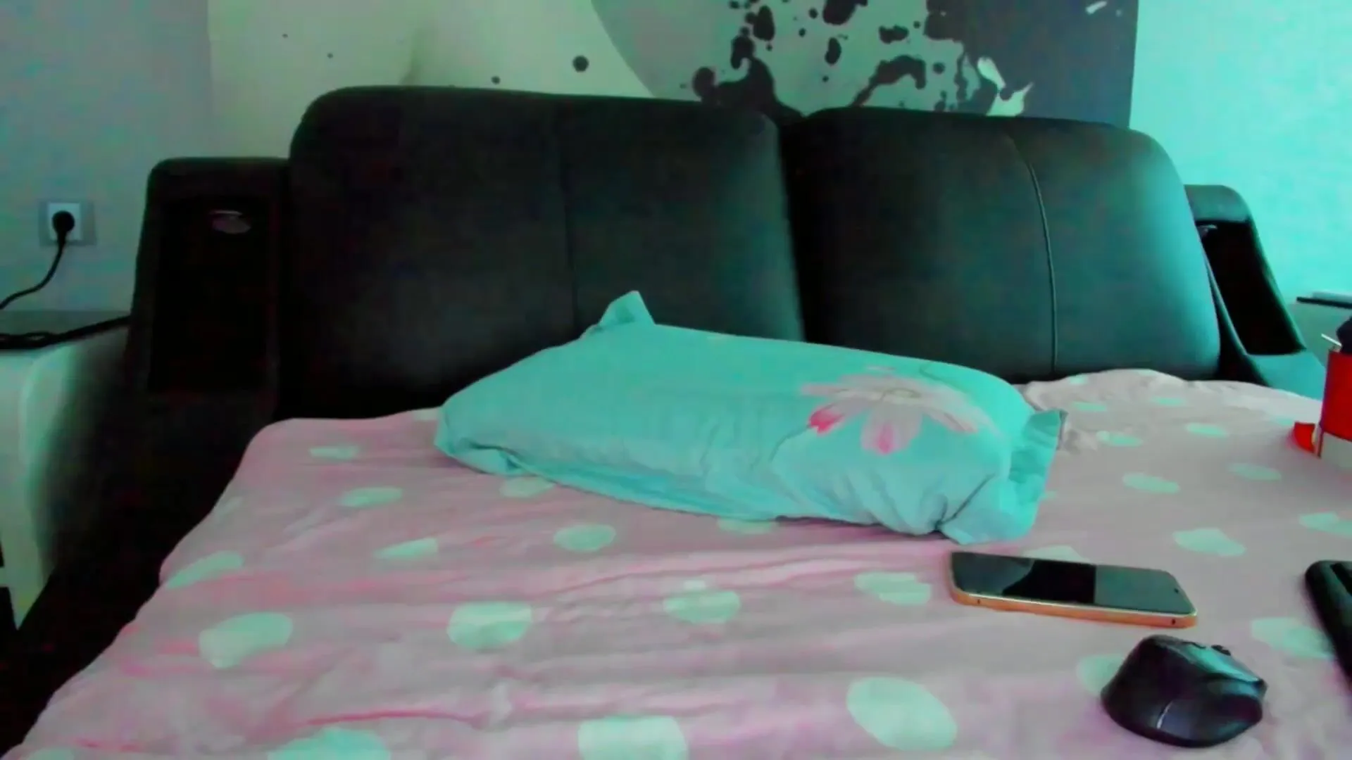 SophiaSanty Best Porn Video [Myfreecams] - oilshow, fetish, armpits, kiss, welcome