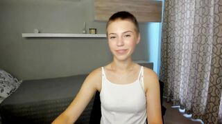 EmaFox_ Cam Porn Video [Myfreecams] - young, skype, curvy, natural, new