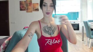 Humming_Bird_ Hot Porn Video [Myfreecams] - tatoo, piercings, natural, milf, smile