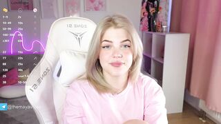 maya_blonde18 HD Porn Video [Chaturbate] - 18, curvy, teen, christmas, bigpussylips