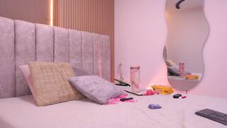 Watch vvioleta_ New Porn Video [Chaturbate] - bigass, latina, anal, squirt, bigboobs