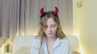 Watch marquitamergel HD Porn Video [Chaturbate] - feet, new, shy, young, blonde
