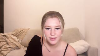 Watch lily_fox01 HD Porn Video [Chaturbate] - new, young, 18, lovense, hot