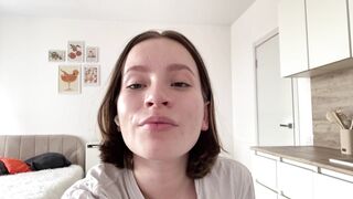 Watch geniebarrott Hot Porn Video [Chaturbate] - new, shy, 18, blonde, bigboobs