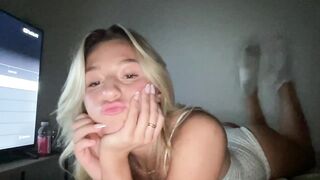 Watch cameronfox11 Cam Porn Video [Chaturbate] - play, teen, lovely, pantyhose