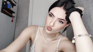 juanitacalcano HD Porn Video [Chaturbate] - new, natural, shy, 18, brunette