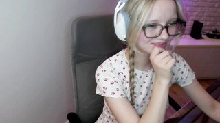 Watch call_mehanna HD Porn Video [Chaturbate] - shy, 18, teen, goth, cute