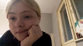 Watch richellearmentrout Cam Porn Video [Chaturbate] - new, shy, 18, blonde, teen