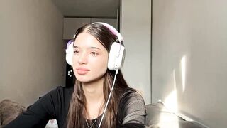 Watch hannabuziak Hot Porn Video [Chaturbate] - new, shy, 18, brunette, cute