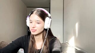 Watch hannabuziak Hot Porn Video [Chaturbate] - new, shy, 18, brunette, cute