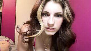 rileybellee HD Porn Video [Chaturbate] - cutesmile, splits, little, highheels