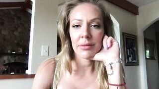Watch playtimewithv New Porn Video [Chaturbate] - couple, bigass, squirt, blowjob, bigboobs