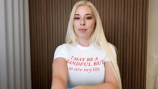 Riley_Parks Hot Porn Video [Myfreecams] - smart, dom, friendly, fun, fake boobs