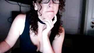 Sarah_Stark HD Porn Video [Myfreecams] - mommy, Curly Hair, Sweet, Switch, Glassess