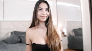 Watch Megui Cam Porn Video [Myfreecams] - nice ass, feet, brunette, elegant, masturbation