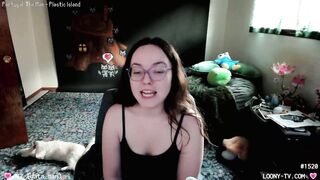 LoonyTV Leaked Porn Video [Myfreecams] - spanks, leggings, glamour, redlips, lactation