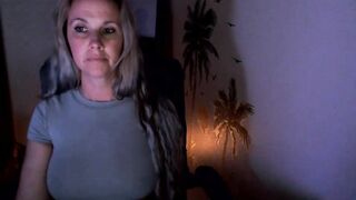 Watch love_on_ Top Porn Video [Chaturbate] - bigass, bigtits, c2c, milf
