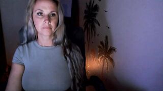 Watch love_on_ Top Porn Video [Chaturbate] - bigass, bigtits, c2c, milf