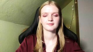 Lovely_Ari New Porn Video [Myfreecams] - glasses, flirty, c2c, angel, smart