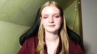 Lovely_Ari New Porn Video [Myfreecams] - glasses, flirty, c2c, angel, smart