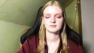 Lovely_Ari New Porn Video [Myfreecams] - glasses, flirty, c2c, angel, smart