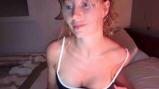 Angeleska Top Porn Video [Myfreecams] - skinny, poledance, cutie, teasing