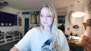VeronicaOMG Top Porn Video [Myfreecams] - curvy, sqiuirt, feet, tease, big boobs