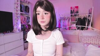 Watch AliceXsweeT Hot Porn Video [Myfreecams] - teen, striptease, shy, blowjob, oilshow