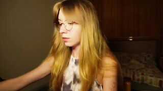 Sia_A HD Porn Video [Myfreecams] - pretty, between, devil, teen, angel