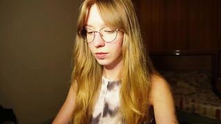Sia_A HD Porn Video [Myfreecams] - pretty, between, devil, teen, angel