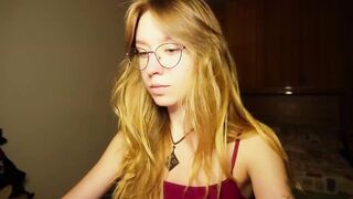 Watch Sia_A Cam Porn Video [Myfreecams] - green eyes, angel, redhead, slim, friendly