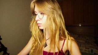 Watch Sia_A Cam Porn Video [Myfreecams] - green eyes, angel, redhead, slim, friendly