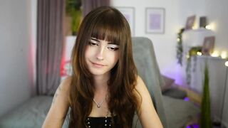 Ella_Young New Porn Video [Myfreecams] - cute, c2c, barerylegal, sensual, dancing