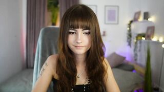 Ella_Young New Porn Video [Myfreecams] - cute, c2c, barerylegal, sensual, dancing