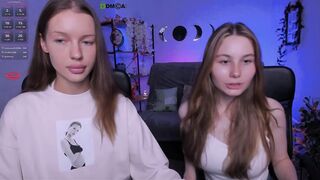 ava_gllow Cam Porn Video [Chaturbate] - feet, new, 18, teen, pvt