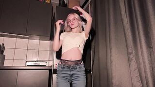 elinorhogle New Porn Video [Chaturbate] - new, shy, 18, skinny, blonde