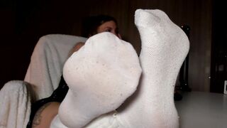 Watch alisatudor69 HD Porn Video [Chaturbate] - feet, mistress, femdom, goddess, findom