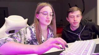 vexapair HD Porn Video [Chaturbate] - new, young, shy, skinny, cute