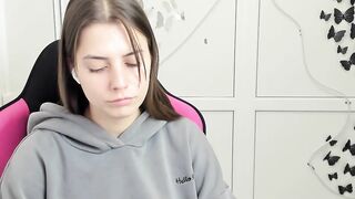 Watch hiddenmellow Cam Porn Video [Chaturbate] - new, shy, 19, oilyshow, bigtits