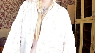 vanillevoid New Porn Video [Chaturbate] - new, young, 18, blonde, cute