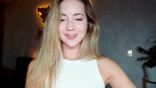 Watch rosee_emmi HD Porn Video [Chaturbate] - me, smalltits, busty, plug
