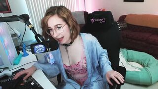 Watch ReuxBee Hot Porn Video [Myfreecams] - jaw line, dorky, sexy, masturbation, content creator