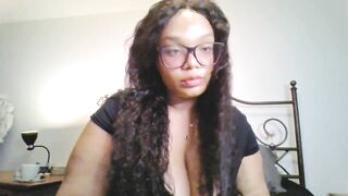 Madii Cam Porn Video [Myfreecams] - thick, squirt, sweet, natural, curves