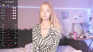 SweetmiMia Leaked Porn Video [Myfreecams] - blonde, orgasm, lovense, music, shaved