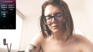 Arya_stark_ New Porn Video [Myfreecams] - sweet, 18, boobs, playguitar, teen