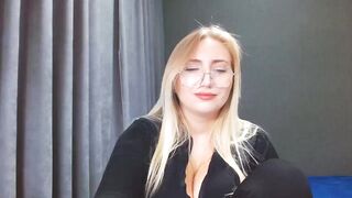 JuliaTrue HD Porn Video [Myfreecams] - playful, blonde, natural, hot, juicy