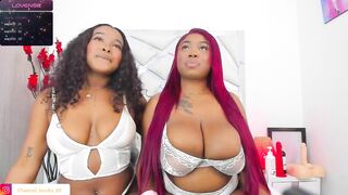 Watch Chanel_boobs2 Cam Porn Video [Stripchat] - dildo-or-vibrator, fingering, masturbation, colombian-bbw, twerk-ebony