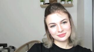 EarlyyBird Top Porn Video [Myfreecams] - new, slim, young, friendly, private
