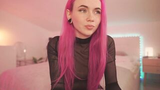 Sarah_Pink Top Porn Video [Myfreecams] - ohmibod, group show, feet, blue eyes, beautiful