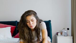 Watch NaiaaBee HD Porn Video [Myfreecams] - naughty, beautiful, sweet, brunette, natural